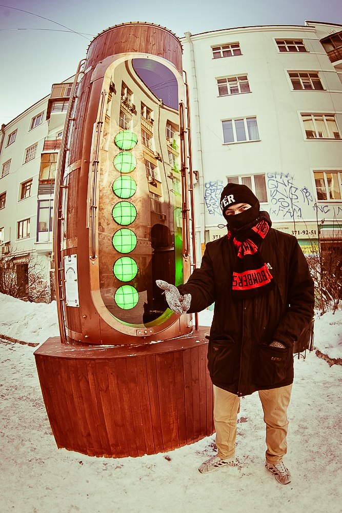 Барометр настроения в стиле стимпанк появился в Екатеринбурге (Фото 22)